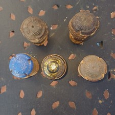 Lot de 5 bouchons et capsules Champagne ancien Colin Stinville... 