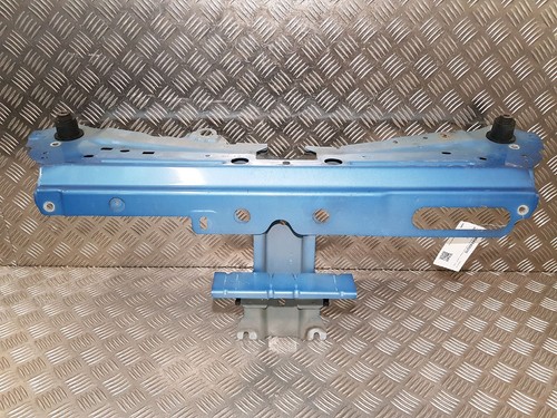 Traverse superieure armature