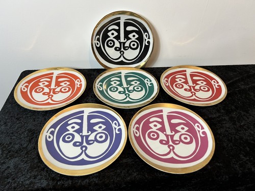 Lot assiettes masques de - 6,