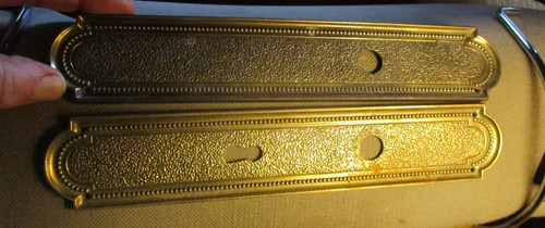 Ancienne plaque de - 2,