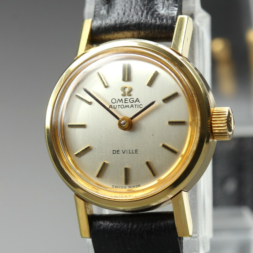 Presque comme neuve montre - [presque,