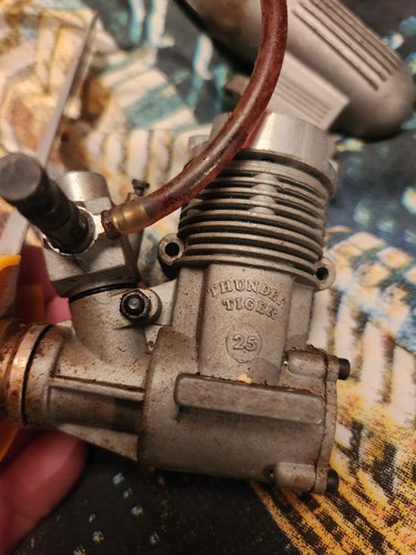 Vintage moteur thunder tiger - thunder,