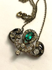 Ancien Collier en Argent et