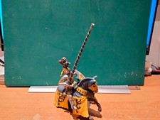 n°13 chevalier flandres avec lance schleich 70020