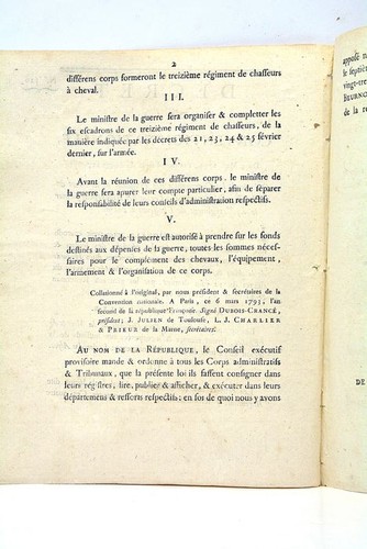 Décret qui réunit les