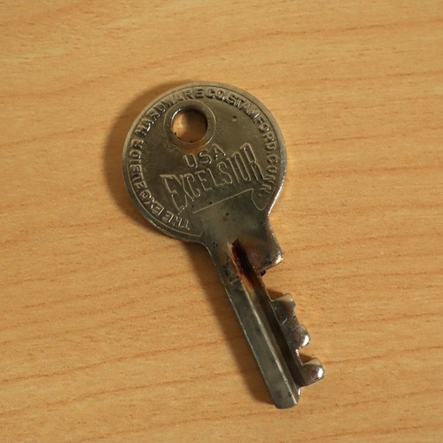 Vintage excelsior key 151 - excelsior,