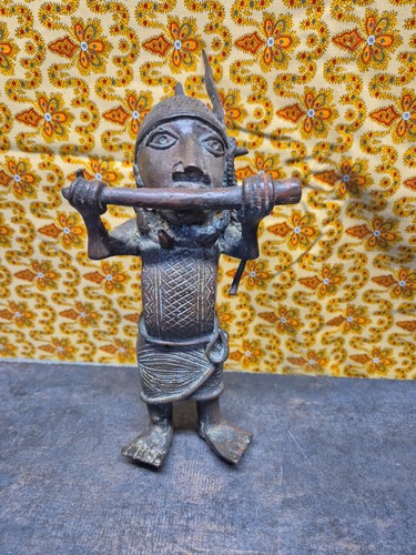 Statue sculpture bronze - statue,