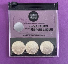 Lot de trois pièces de 5