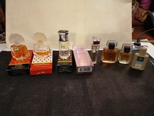 lot de miniatures de parfum