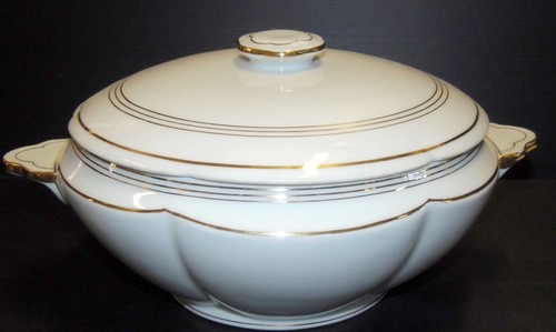 Jolie ancienne soupiere - ancienne,