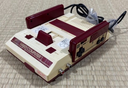 Nintendo famicom console av - nintendo,
