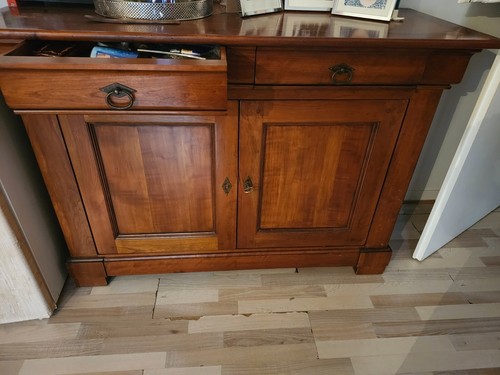 Meubles antiques bahut