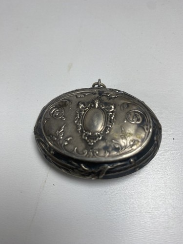 Petite boîte pilules en - à,