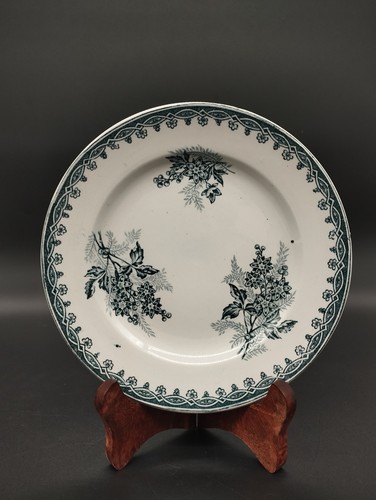 Petite assiette ancienne
