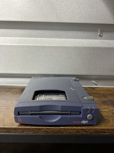 Iomega 100 zip drive model - 100,
