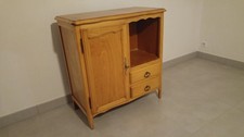 Buffet bas en bois clair
