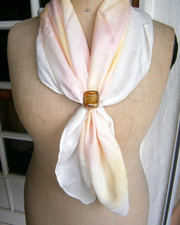 attache foulard rétro métal