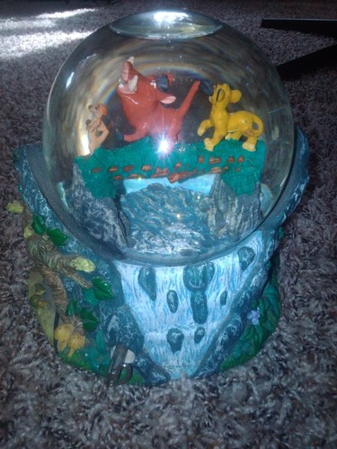 Lion king musical snow globe - lion,