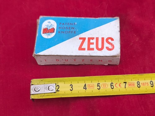 Boite carton vide zeus - carton, bouton