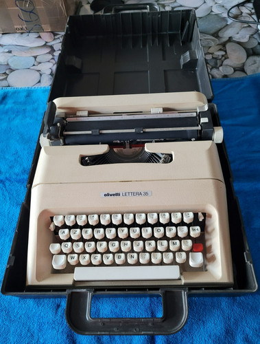 Vintage machine ecrire - vintage, a