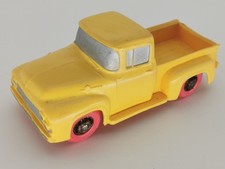 TOMTE LAERDAL MAJOR FORD F-100 JAUNE A ROUES ROUGES EN BEL ÉTAT D'ORIGINE  +++