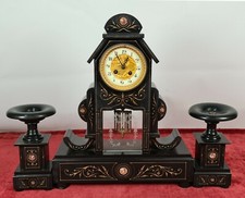 HORLOGE DE TABLE. MACHINES DE PARIS. MEUBLES ET COLONNES EN MARBRE. XIXÈME