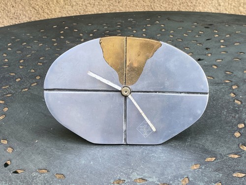 Horloge brutaliste david - horloge,