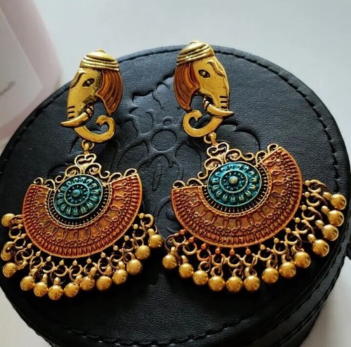 Boucles oreilles pendantes - boucles, d'oreilles