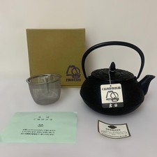 Théière japonaise en fer