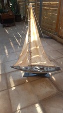 Maquette voilier sur son - sur, socle