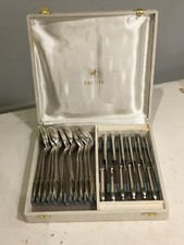 ercuis ménagère metal argenté (couteaux et cuilleres)