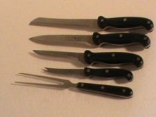 lot 5 couteaux professionnel:marque ROSTFRET/ OCCASION