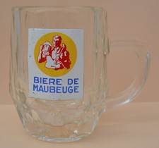 ancienne et lourde CHOPE A BIERE DE MAUBEUGE