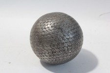 Boule de pétanque cloutée écailles de poisson (74263)