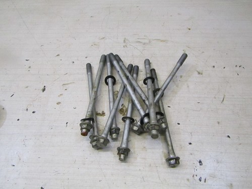 Visserie moteur culasse voir - visserie,