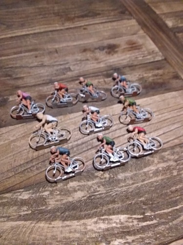 Lot coureurs cycliste en - 10,