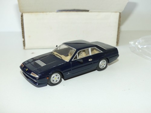 Ferrari 412 1986 bleu - 412,