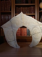 Ancien col vintage en dentelle, accessoire rétro de la marque Ancienne, d’occasi