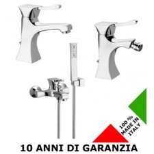 3 robinets de lavabo, bidet et