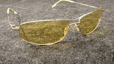 Lunettes de soleil argentées