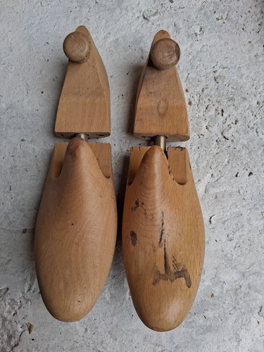 Paire embauchoirs anciens en - paire, d'embauchoirs