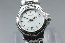 Montre vintage élégante pour