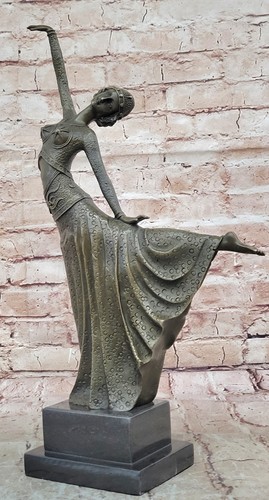 Signed chiparus bronze - signed, d.h.chiparus
