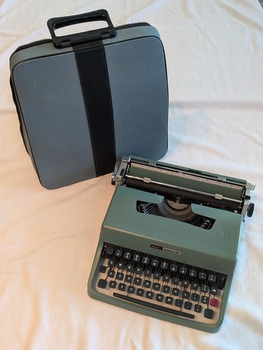 Preowned vintage olivetti - preowned,