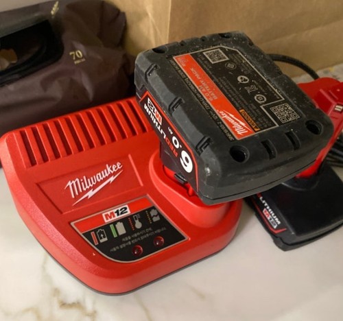 Chargeur batterie milwaukee - de,
