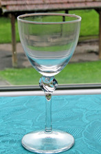 Verres à vin rouge en cristal de Daum signé modèle Bolero 15,7 cm 2 DISPO