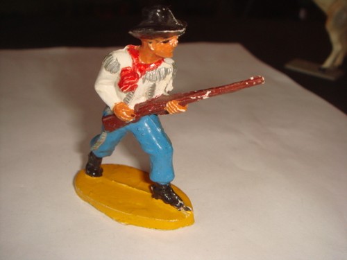 Figurine cow boy - boy, tunique