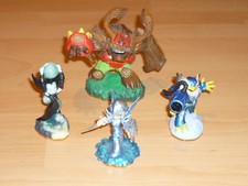 LOT DE 4 FIGURINES SKYLANDERS GIANTS, CHILL, TREE REX, JET VAC, HEX