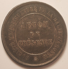 Jeton de Présence, Société