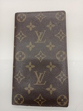 LOUIS VUITTON Porte Chequier